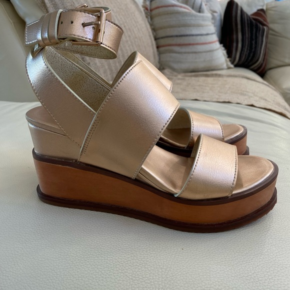 Free People Rose Gold Wedge Shoes - Picture 3 of 4